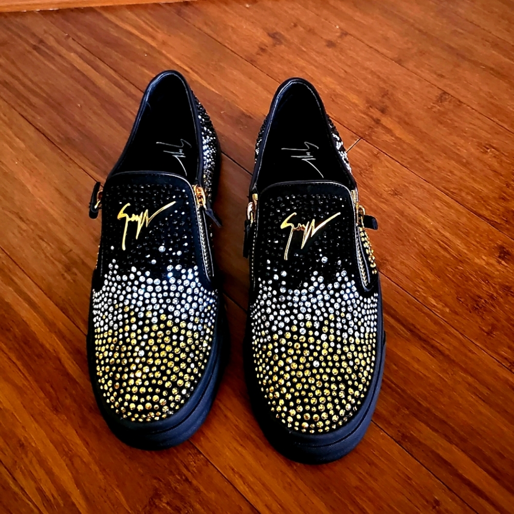 Dazzling Giuseppe Zanotti Studded Slip-ons with side zippers - Size 40 - Unisex